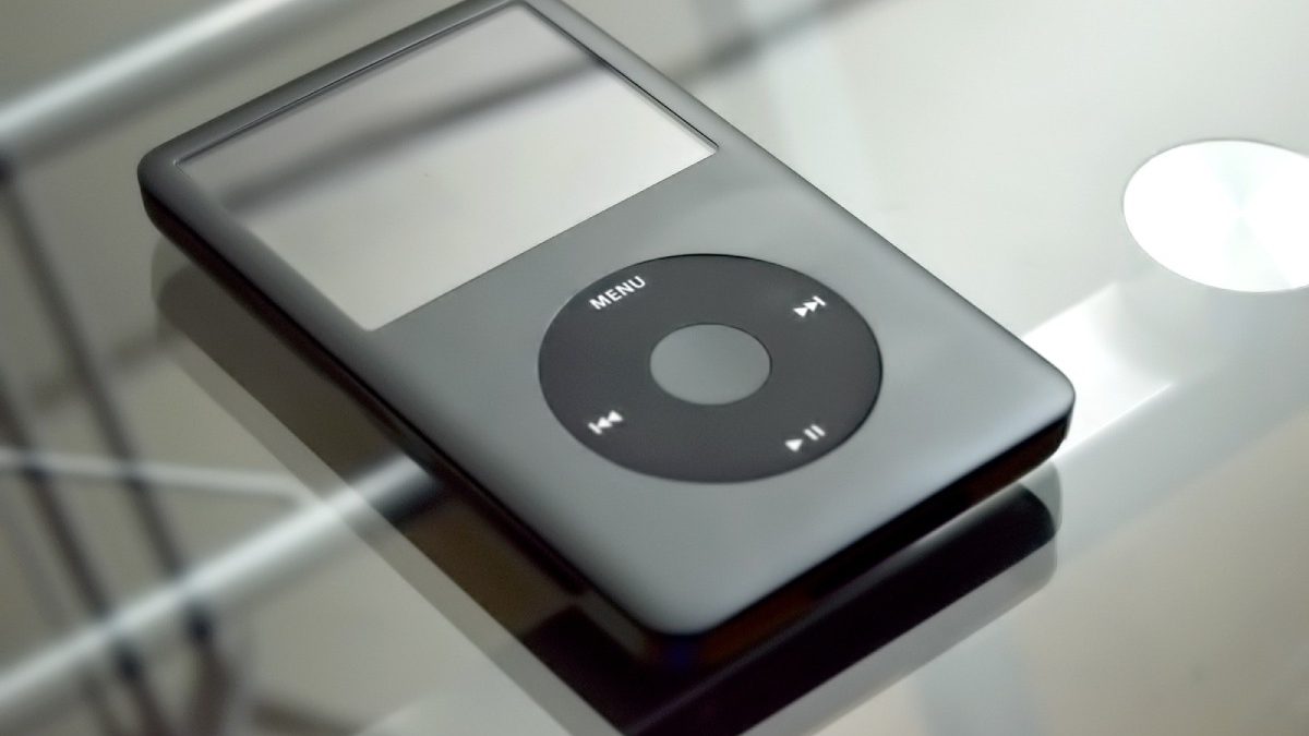 What to do with your Old Ipod: Uses for a New Life